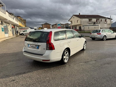 Volvo V50 D2 R-design (6)