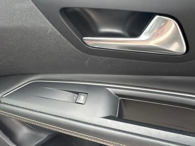 Peugeot 3008 BlueHDi 150 S&S GT Line (17)