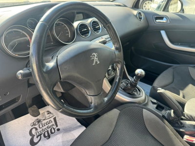 Peugeot 308 1.6 8V e-HDi 112CV Stop&Start robotiz. 5p. Allure (10)