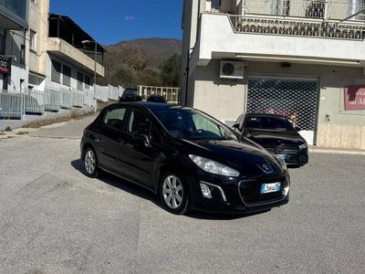 Peugeot 308 1.6 8V e-HDi 112CV Stop&Start robotiz. 5p. Allure (5)