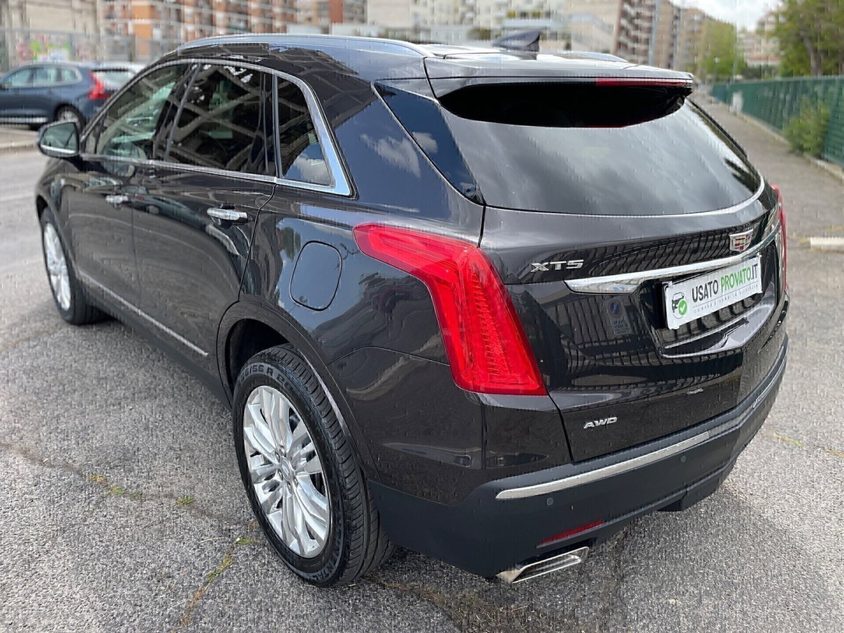 Cadillac XT5 3.6L V6 AWD AT Premium (9)