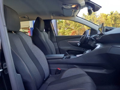 Peugeot 3008 BlueHDi 130 S&S EAT8 Active Pack (18)