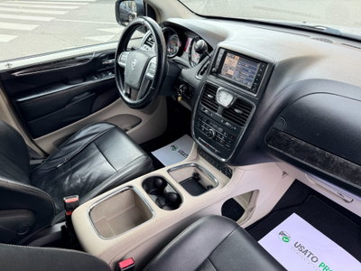 Lancia Voyager 2.8 Turbodiesel Gold 163 CV (19)