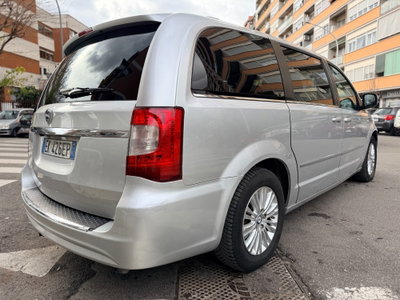 Lancia Voyager 2.8 Turbodiesel Gold 163 CV (5)