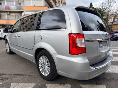Lancia Voyager 2.8 Turbodiesel Gold 163 CV (6)