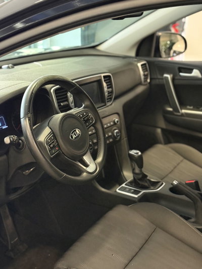 Kia Sportage 1.7 CRDI 2WD Active (8)