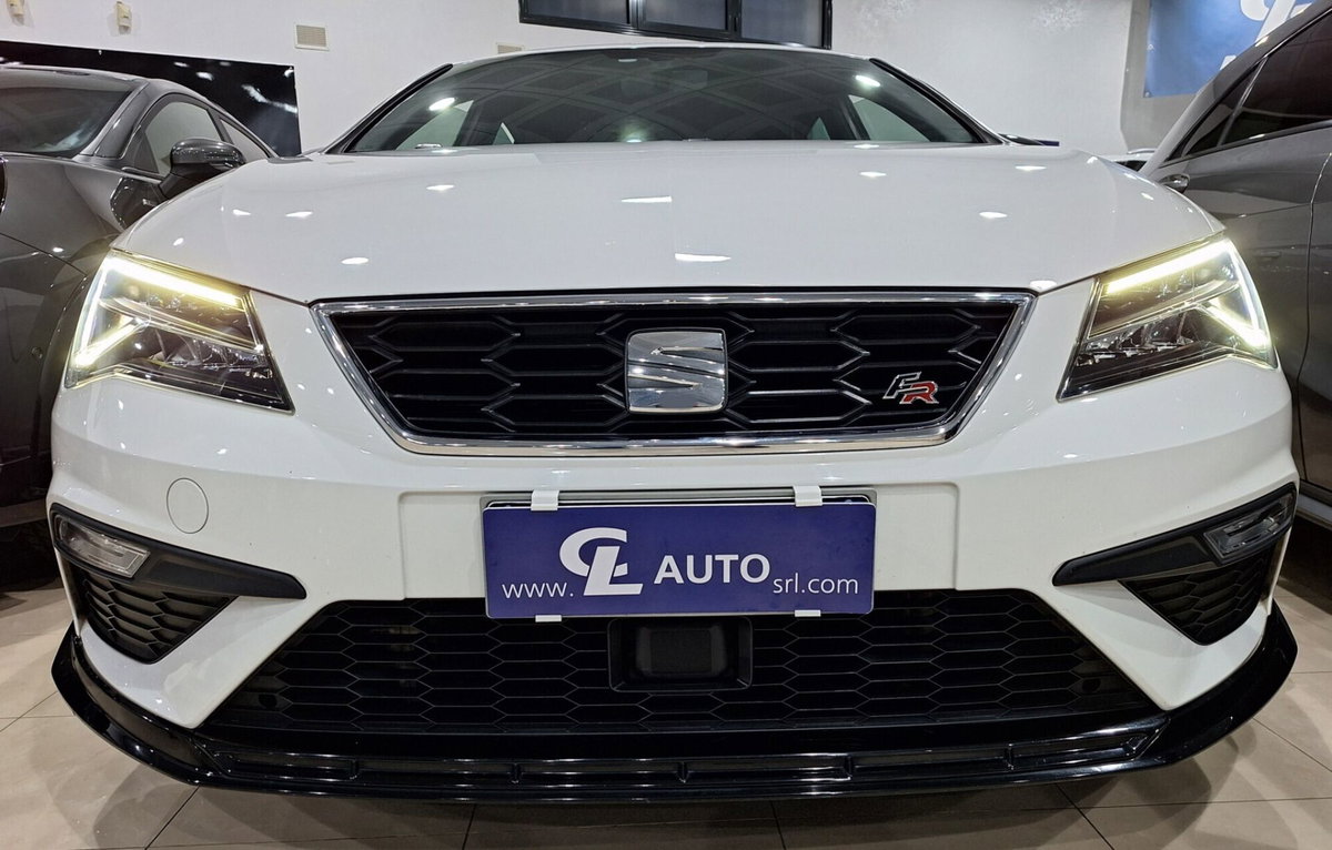 SEAT Leon 2.0 TDI 184 CV DSG 5p. FR (3)