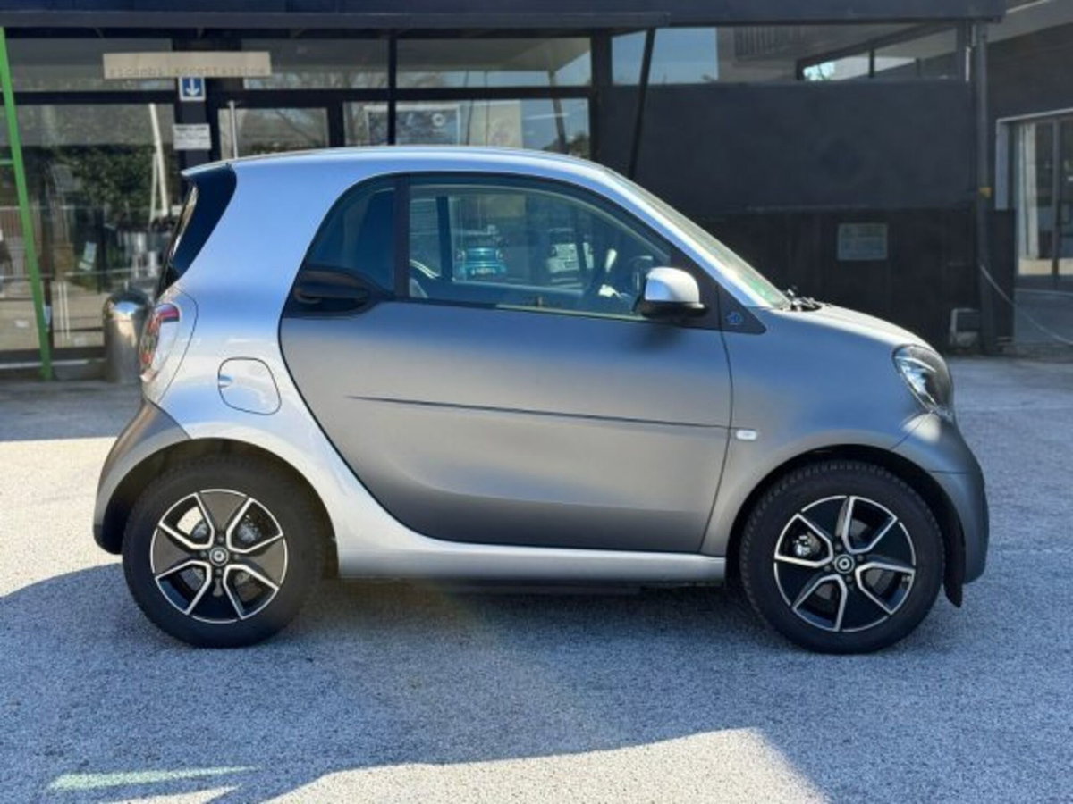 smart Fortwo EQ Passion Nightsky (6)