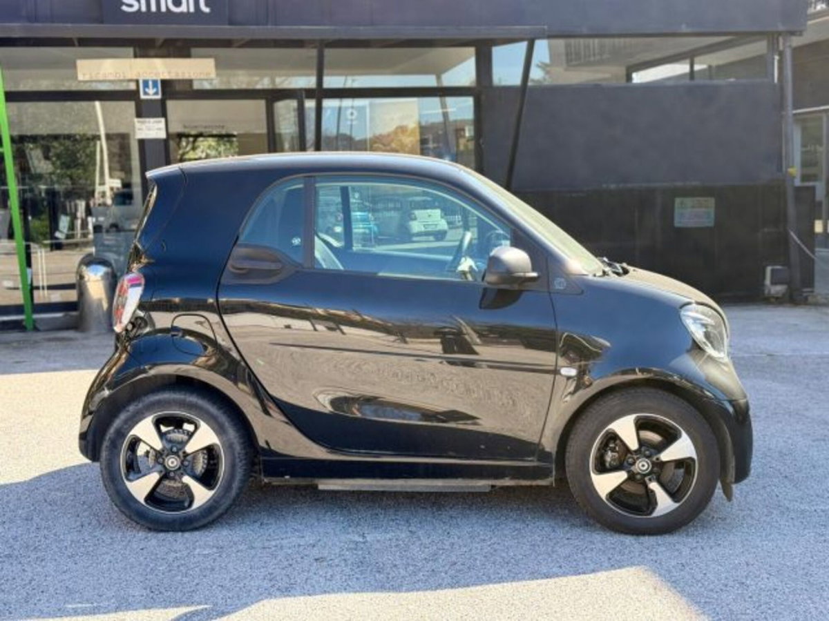smart Fortwo EQ Passion Nightsky (4)