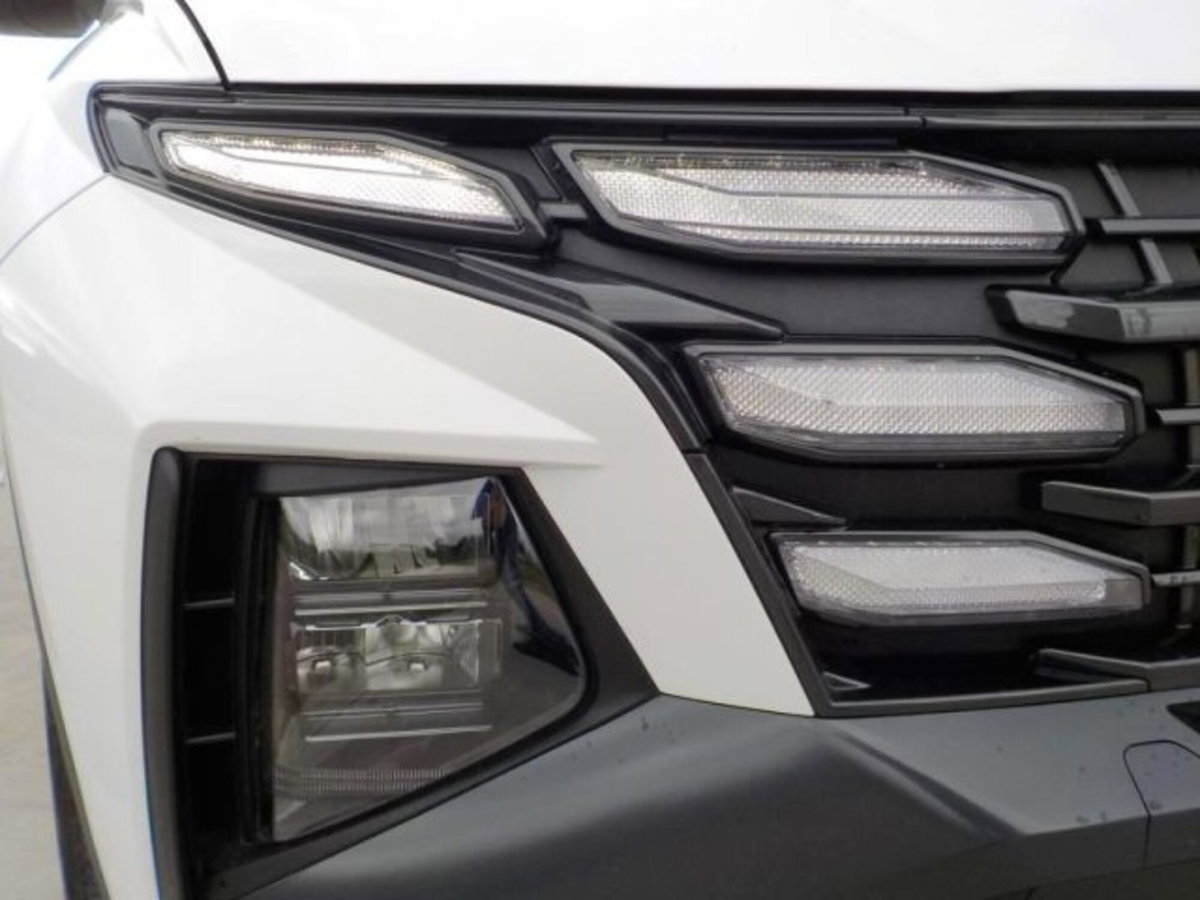 Hyundai Tucson 1.6 t-gdi 48V Business 2wd mt (11)