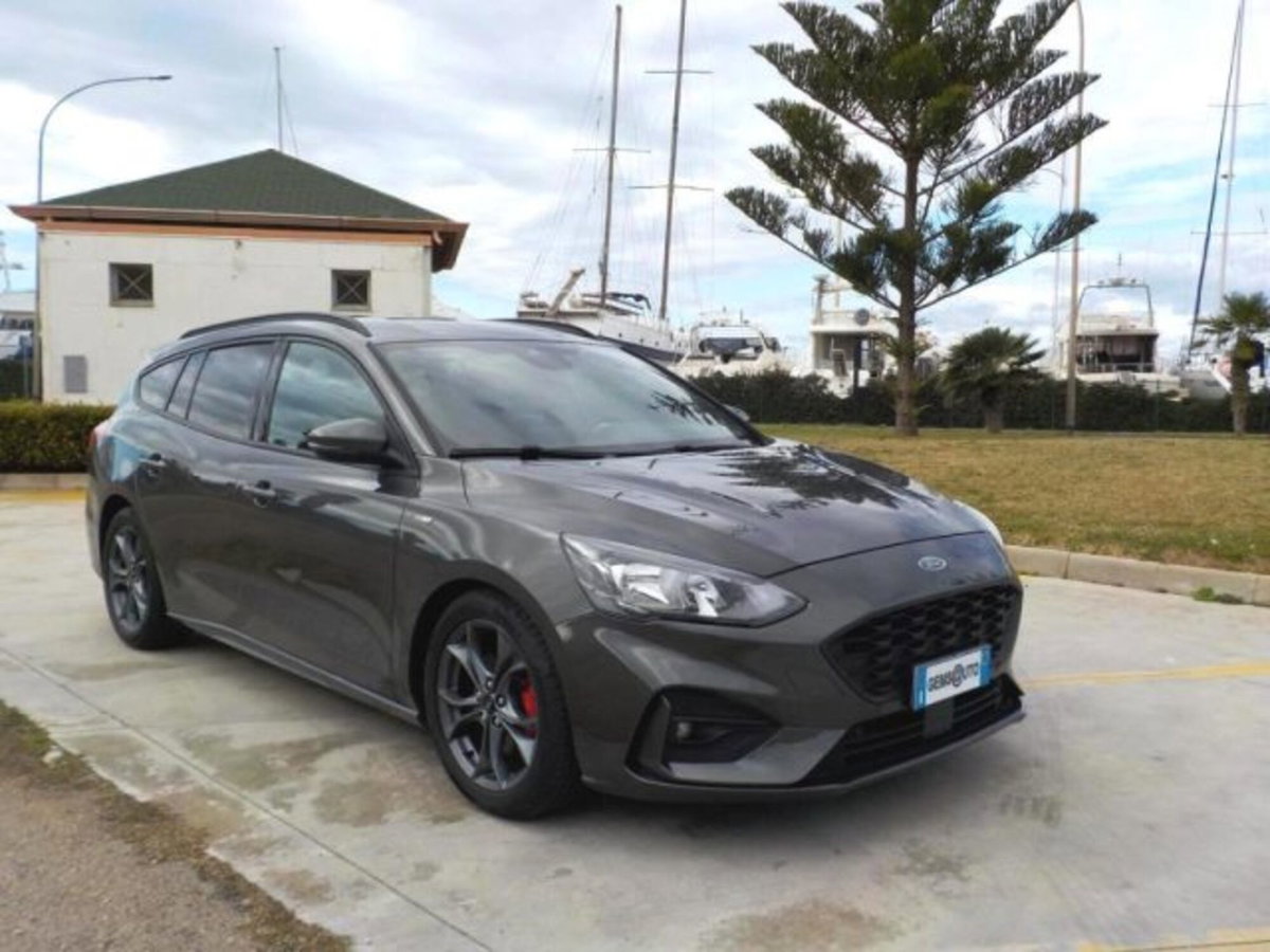 Ford Focus Station Wagon 1.5 TDCi 120 CV Start&Stop SW ST Line