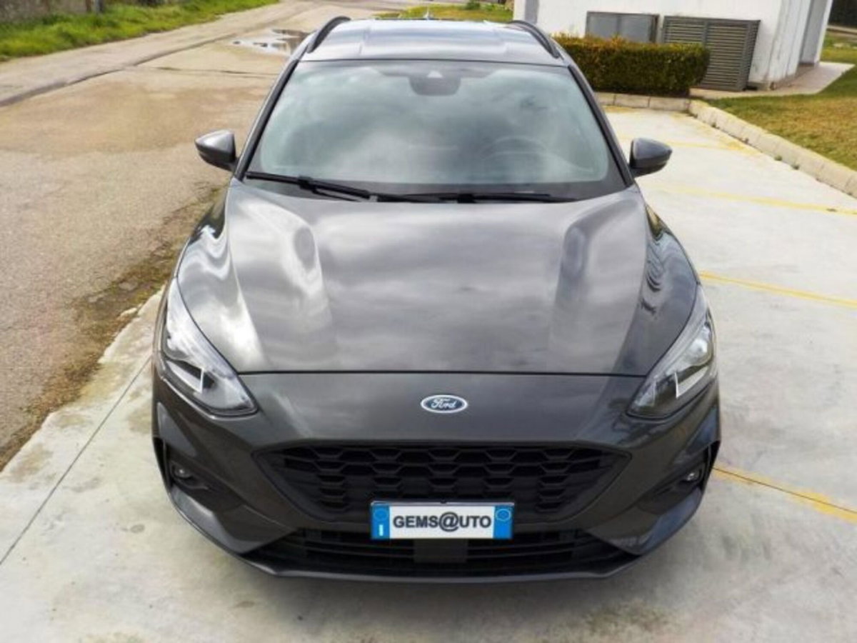Ford Focus Station Wagon 1.5 TDCi 120 CV Start&Stop SW ST Line (14)