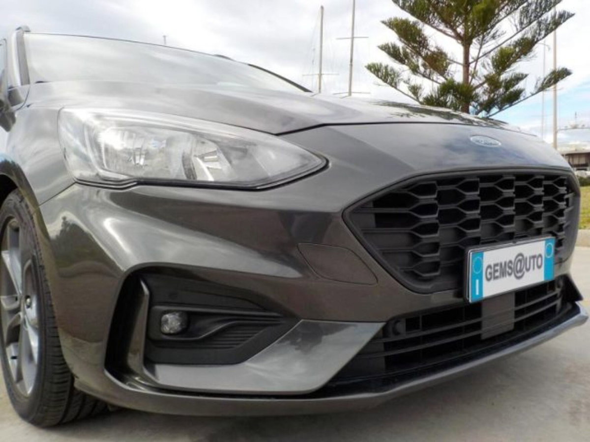 Ford Focus Station Wagon 1.5 TDCi 120 CV Start&Stop SW ST Line (15)