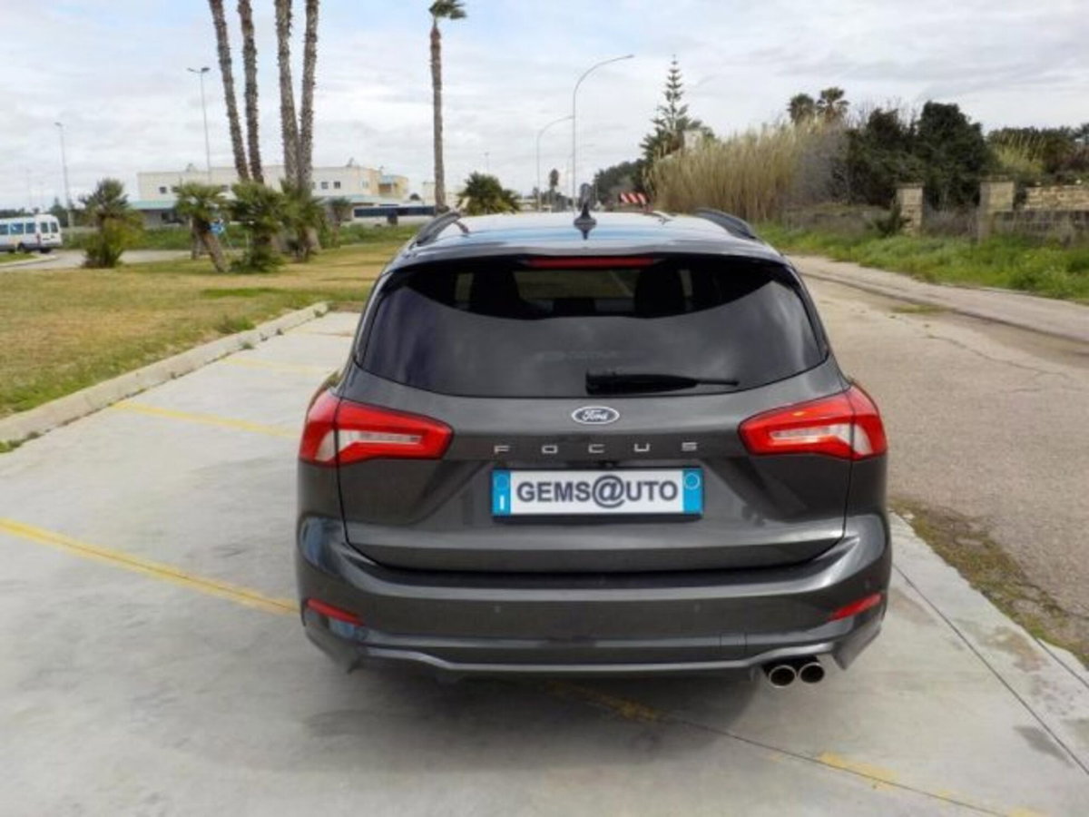 Ford Focus Station Wagon 1.5 TDCi 120 CV Start&Stop SW ST Line (6)