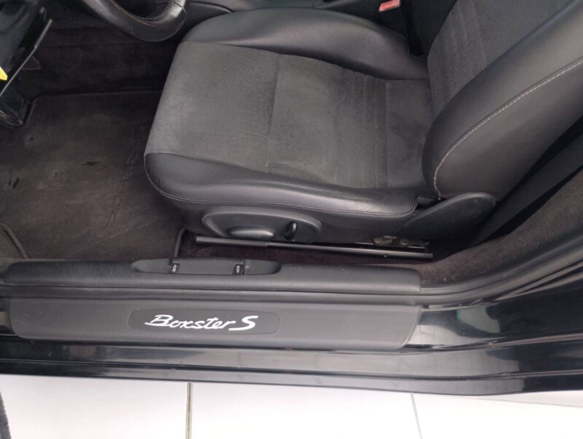Porsche Boxster 3.2i 24V cat S (15)