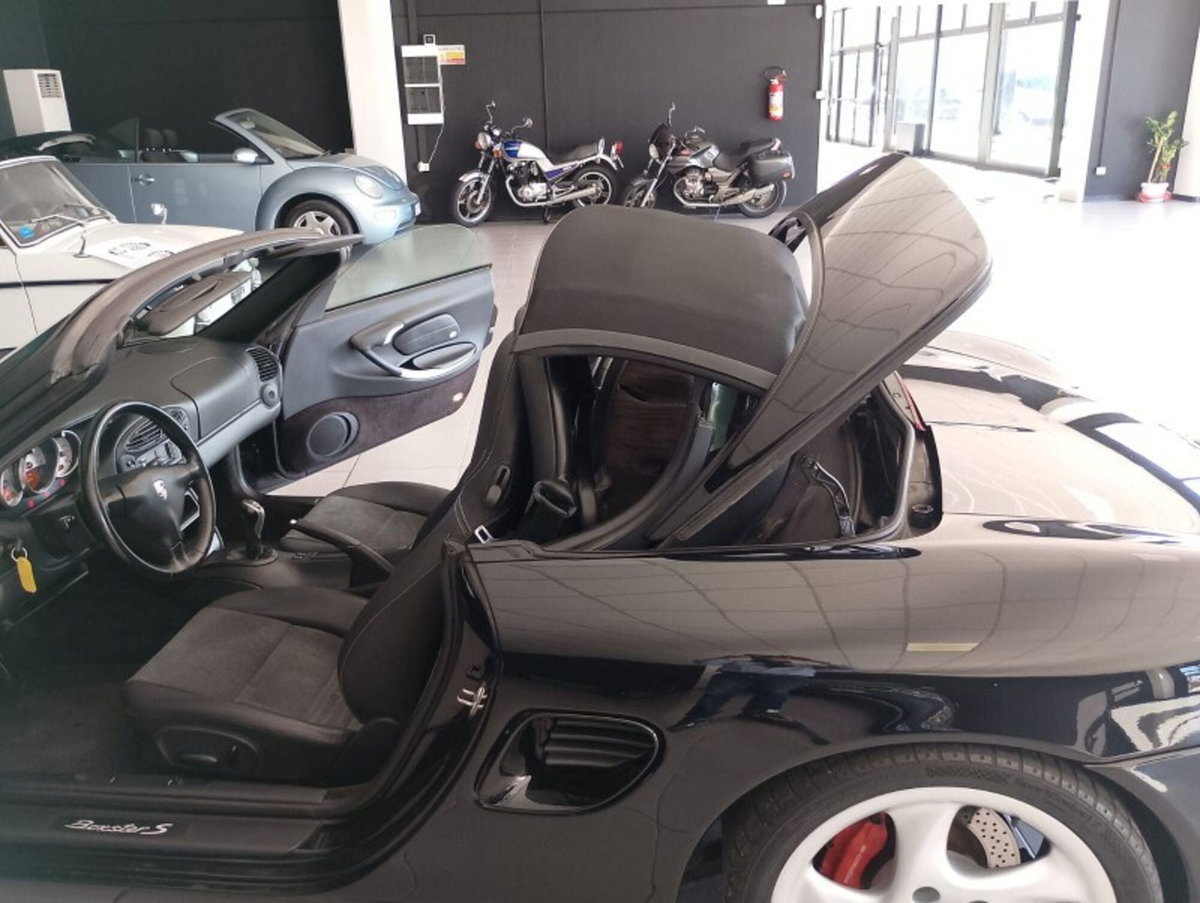 Porsche Boxster 3.2i 24V cat S (7)