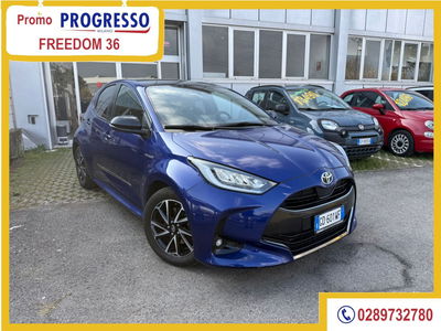 toyota yaris 1.5 hybrid 5 porte lounge
