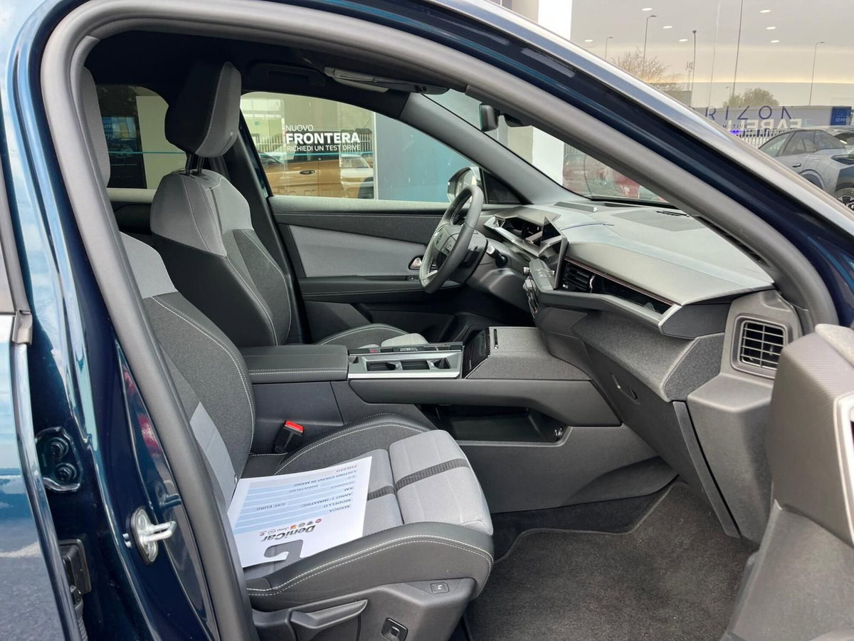 Opel Grandland 1.2 hybrid GS 145cv e-dcs6 (14)