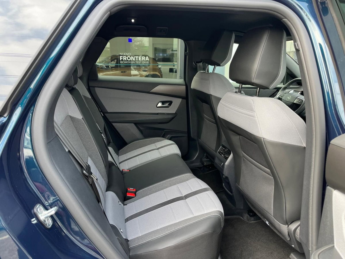 Opel Grandland 1.2 hybrid GS 145cv e-dcs6 (16)