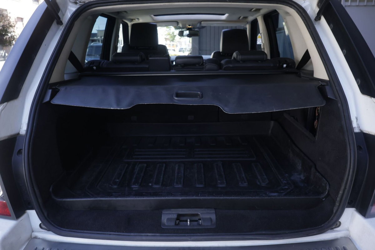 Land Rover Range Rover Sport 3.0 SDV6 HSE (19)