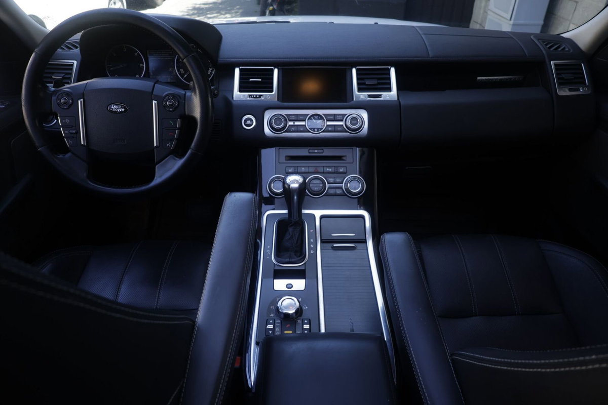 Land Rover Range Rover Sport 3.0 SDV6 HSE (2)