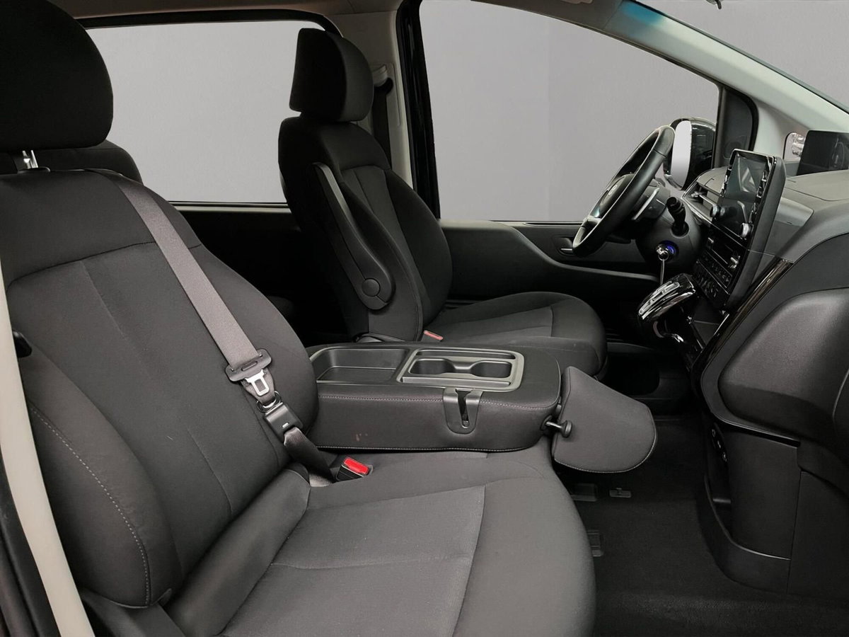 Hyundai Staria 2.2 awd auto (13)