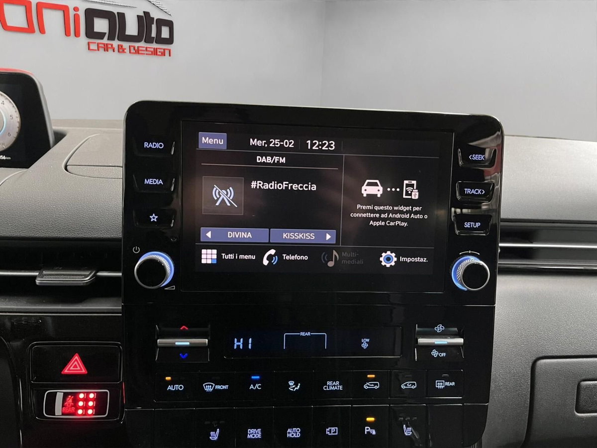 Hyundai Staria 2.2 awd auto (17)