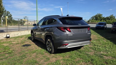 Hyundai Tucson 1.6 crdi 48V Business 2wd dct (6)