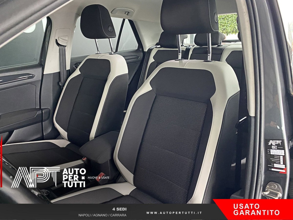 Volkswagen T-Roc 2.0 tdi R-Line 4motion 150cv dsg (18)