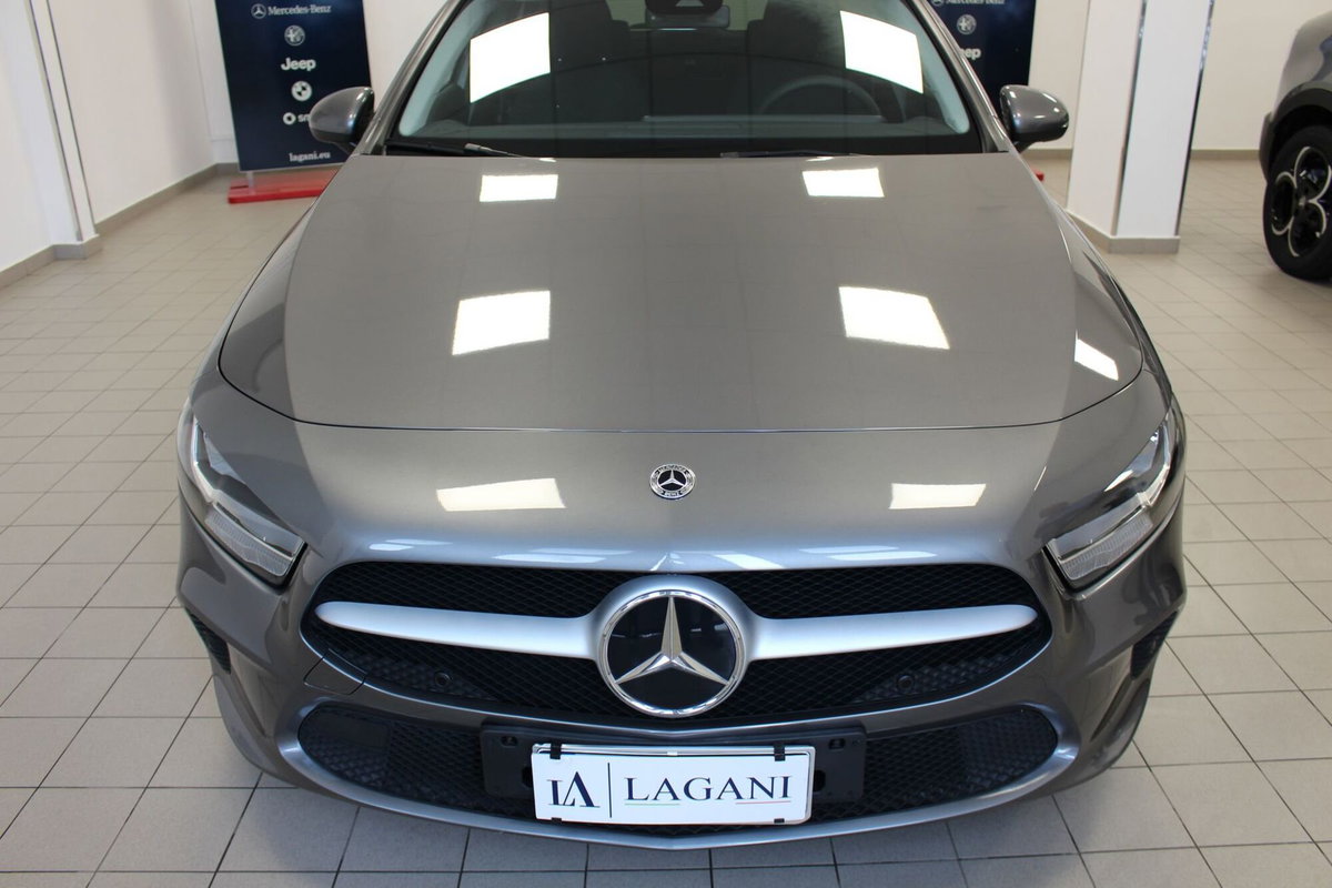 Mercedes-Benz Classe A 180 d Automatic Sport (2)