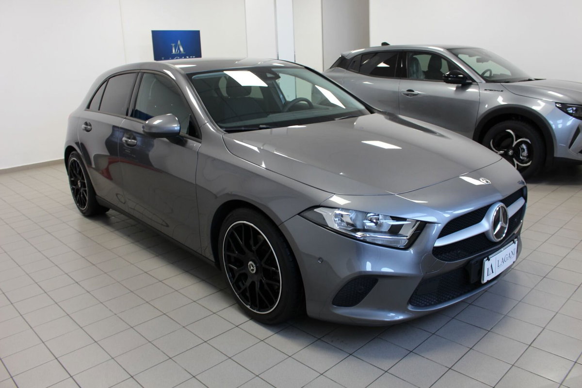Mercedes-Benz Classe A 180 d Automatic Sport (3)