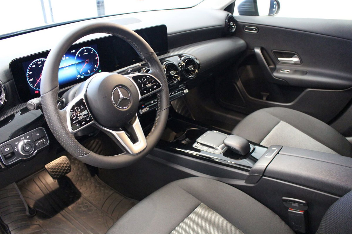 Mercedes-Benz Classe A 180 d Automatic Sport (7)