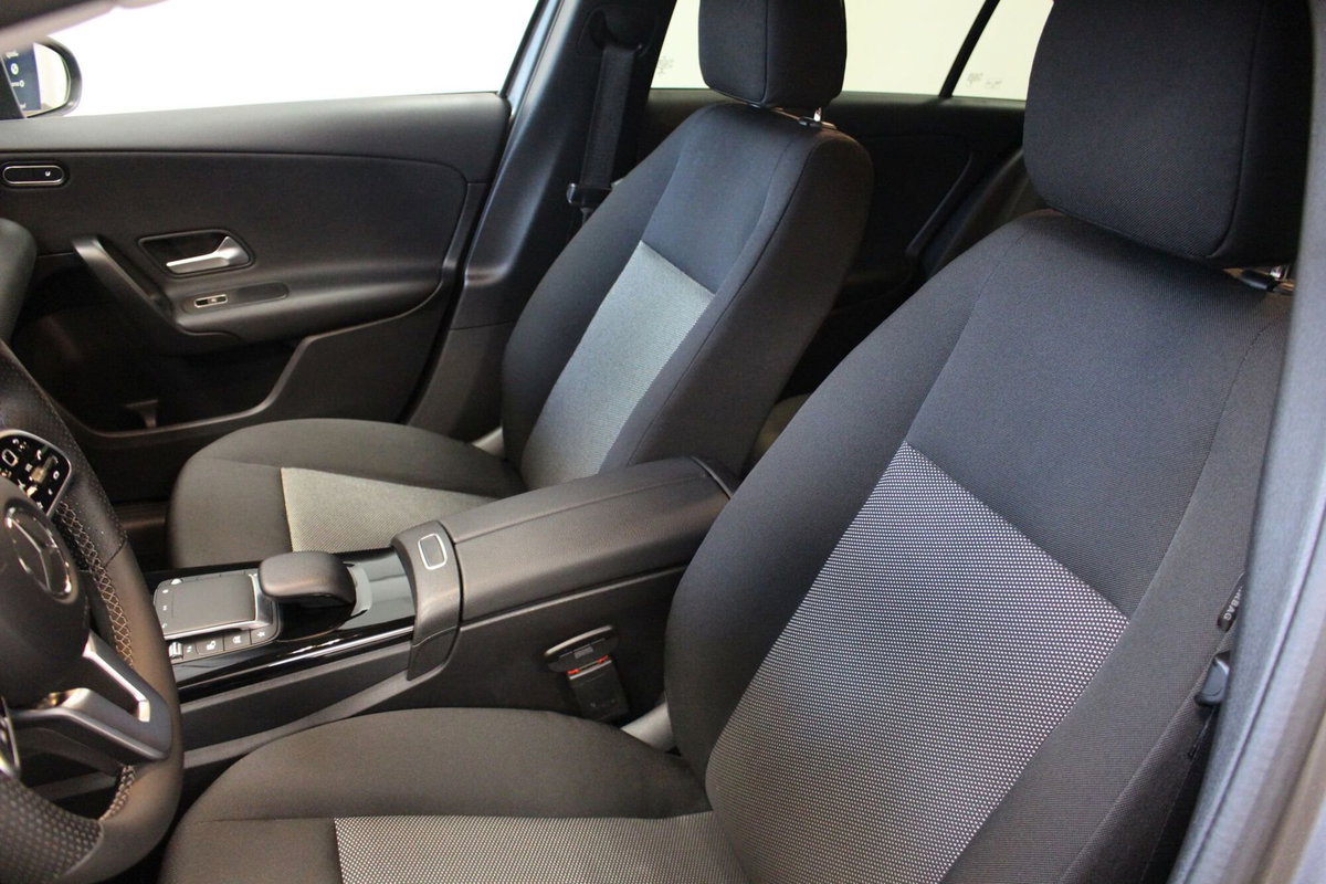 Mercedes-Benz Classe A 180 d Automatic Sport (8)