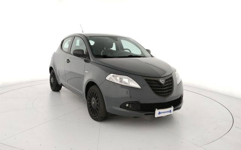 Lancia Ypsilon 1.2 69 CV 5 porte Elefantino