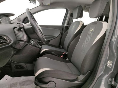 Lancia Ypsilon 1.2 69 CV 5 porte Elefantino (6)