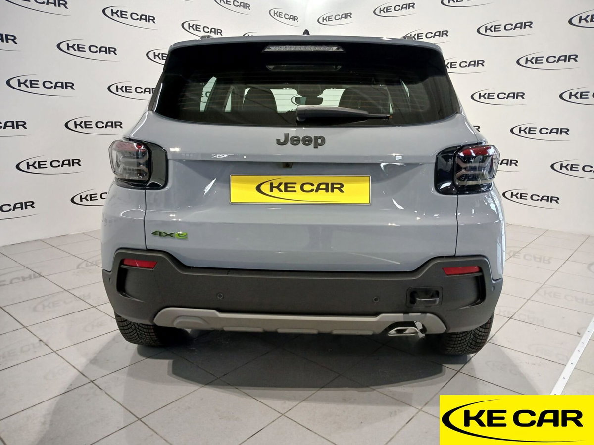 Jeep Avenger 1.2 turbo e-hybrid mhev Upland 4xe 145cv edct6 (6)