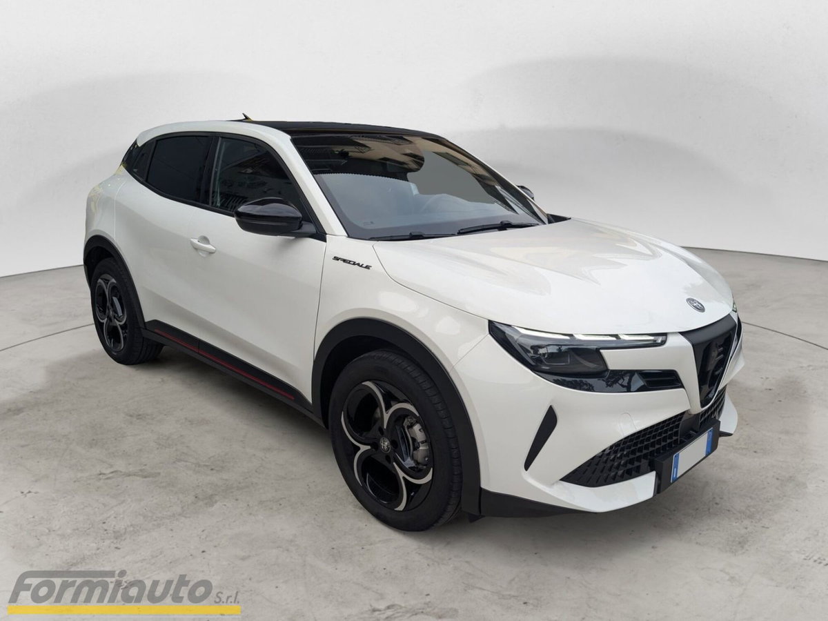 Alfa Romeo Junior 1.2 ibrida Speciale 145cv edct6