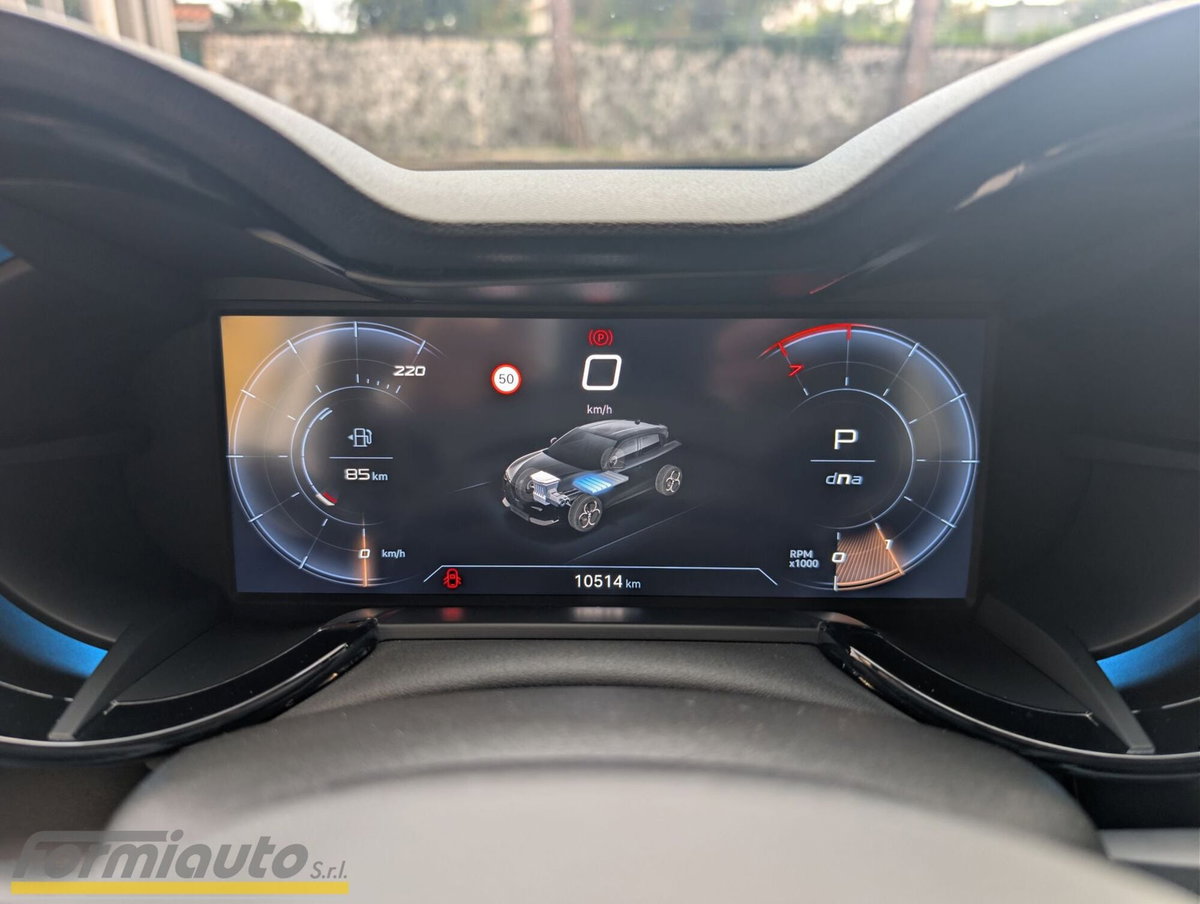 Alfa Romeo Junior 1.2 ibrida Speciale 145cv edct6 (14)