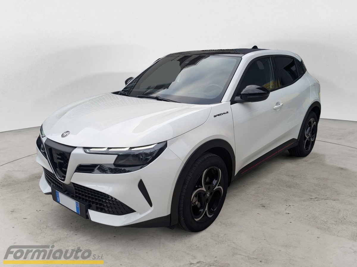 Alfa Romeo Junior 1.2 ibrida Speciale 145cv edct6 (3)