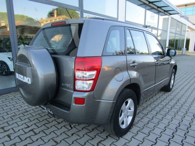Suzuki Grand Vitara 1.9 DDiS 5 porte Crossover (6)