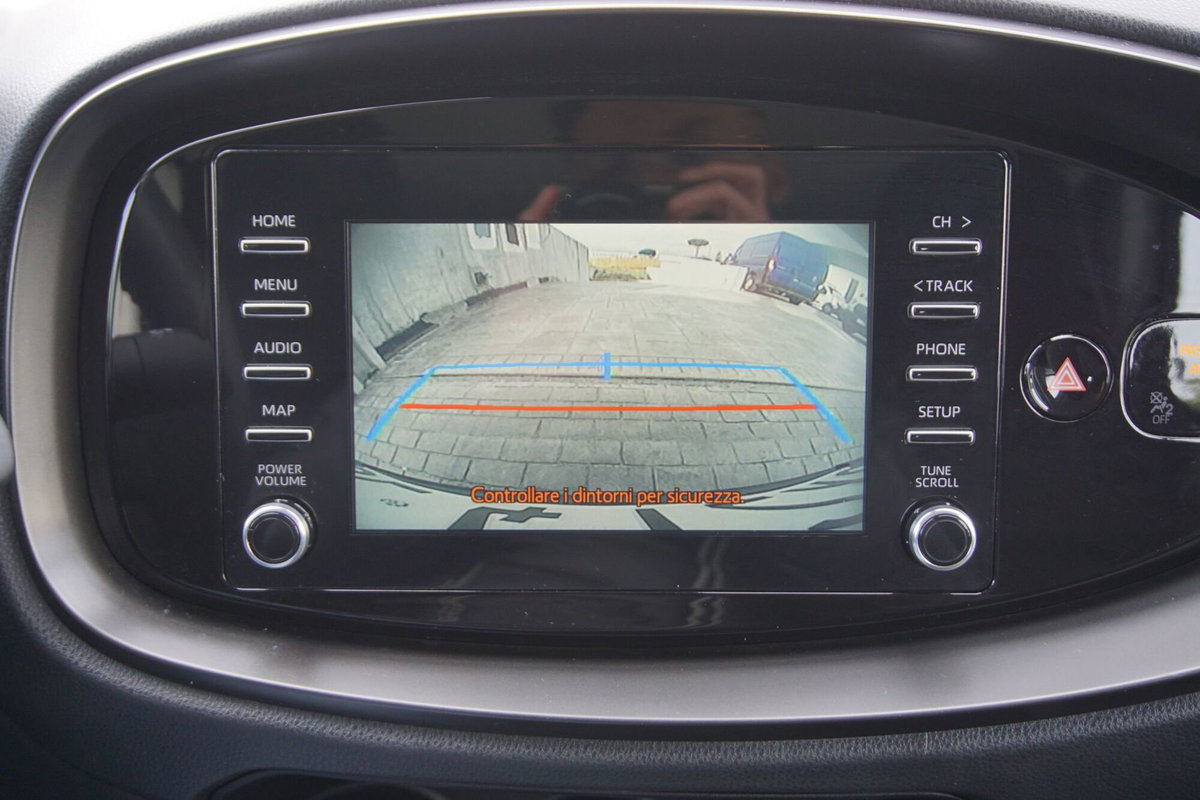 Toyota Aygo X 1.0 VVT-i 72 CV 5 porte Limited S-CVT (15)