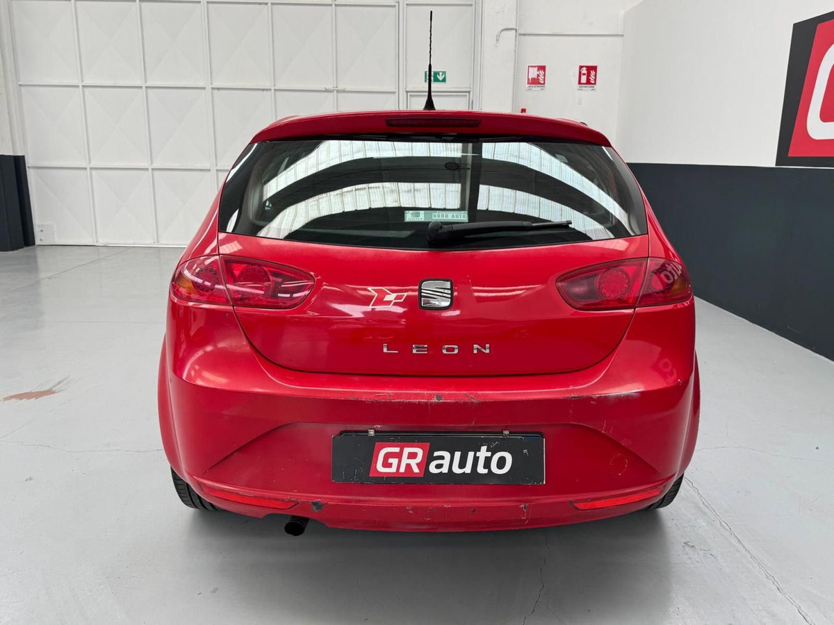 SEAT Leon 1.6 TDI CR DPF DSG Style (8)