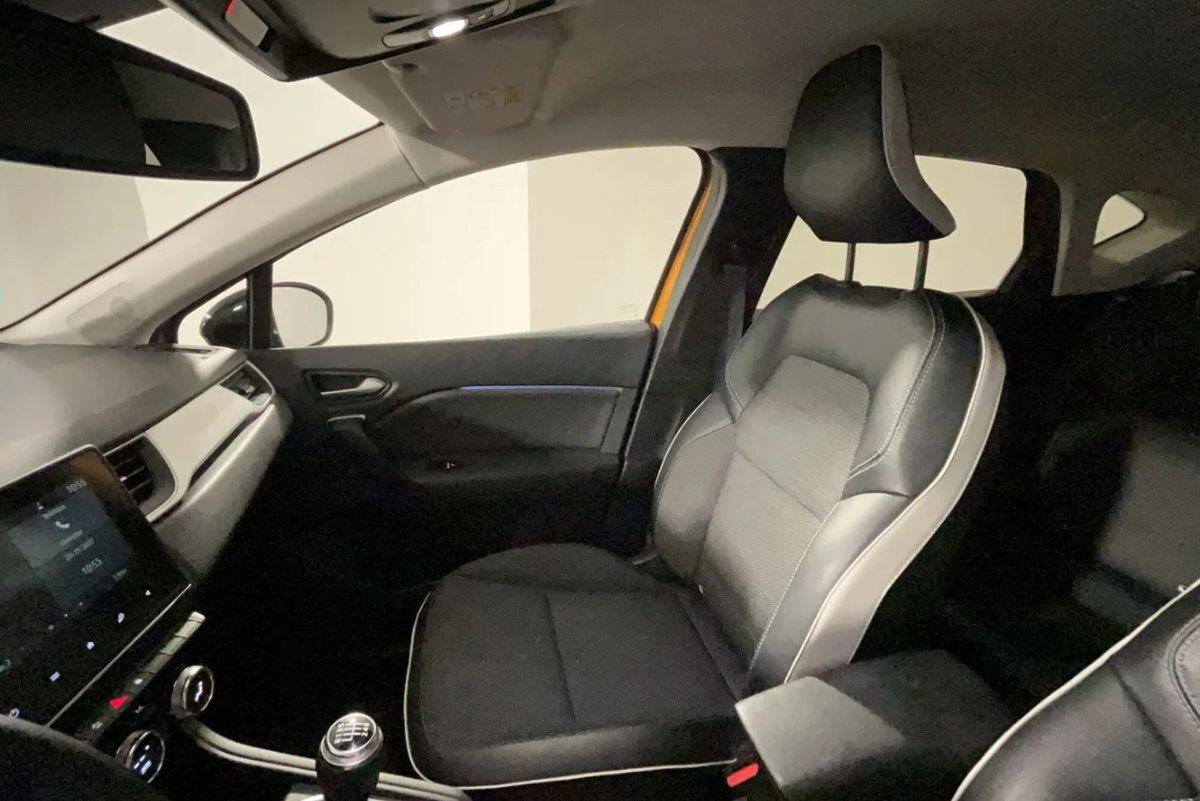 Renault Captur TCe 90 CV Intens (11)