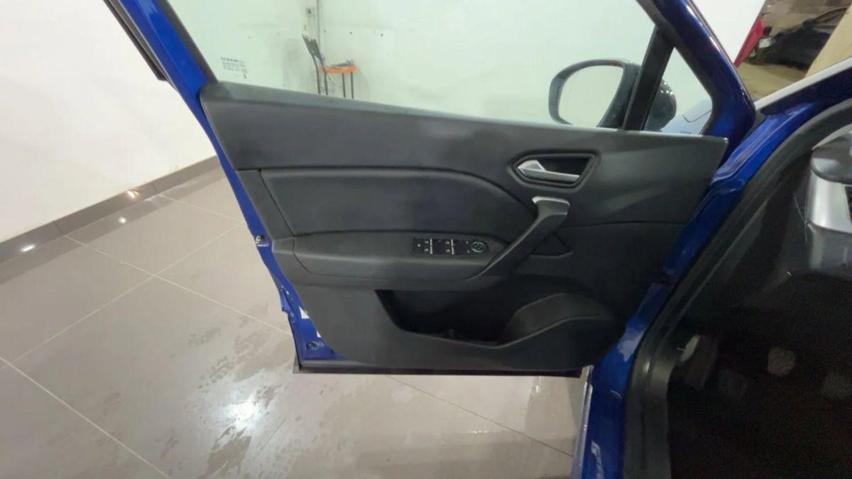 Renault Captur TCe 90 CV Intens (11)