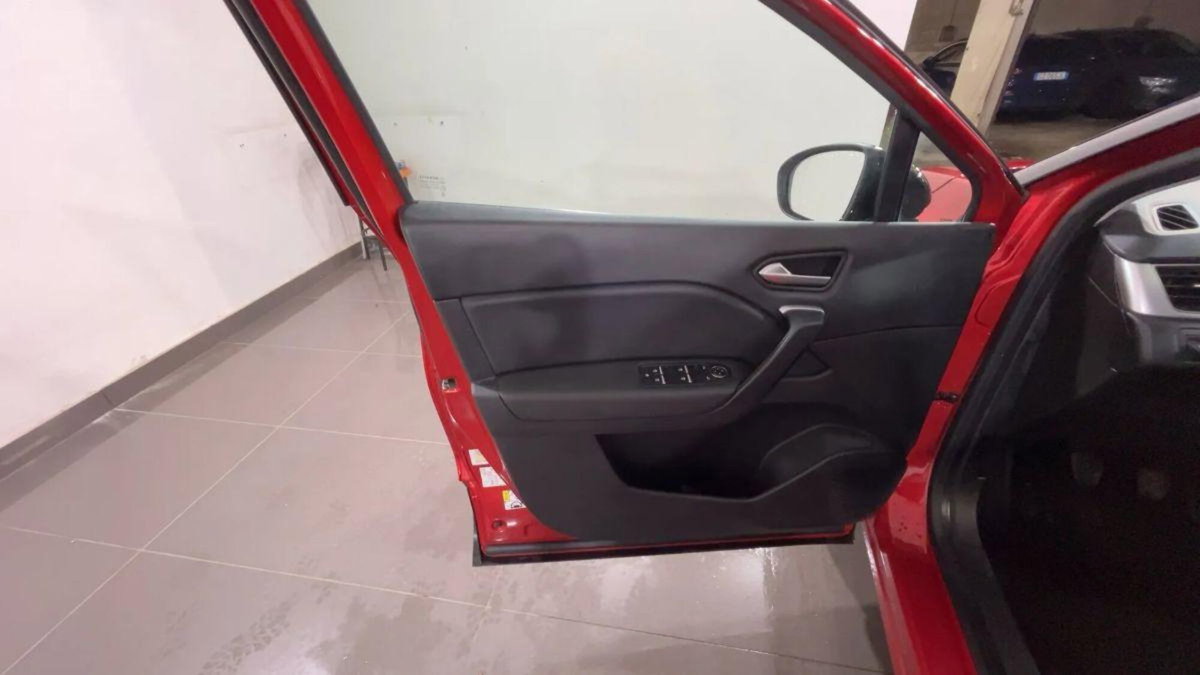 Renault Captur TCe 90 CV Intens (11)