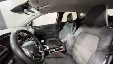 Renault Captur TCe 90 CV Intens (12)