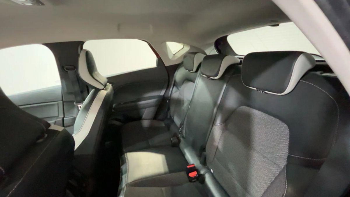 Renault Captur TCe 90 CV Intens (13)