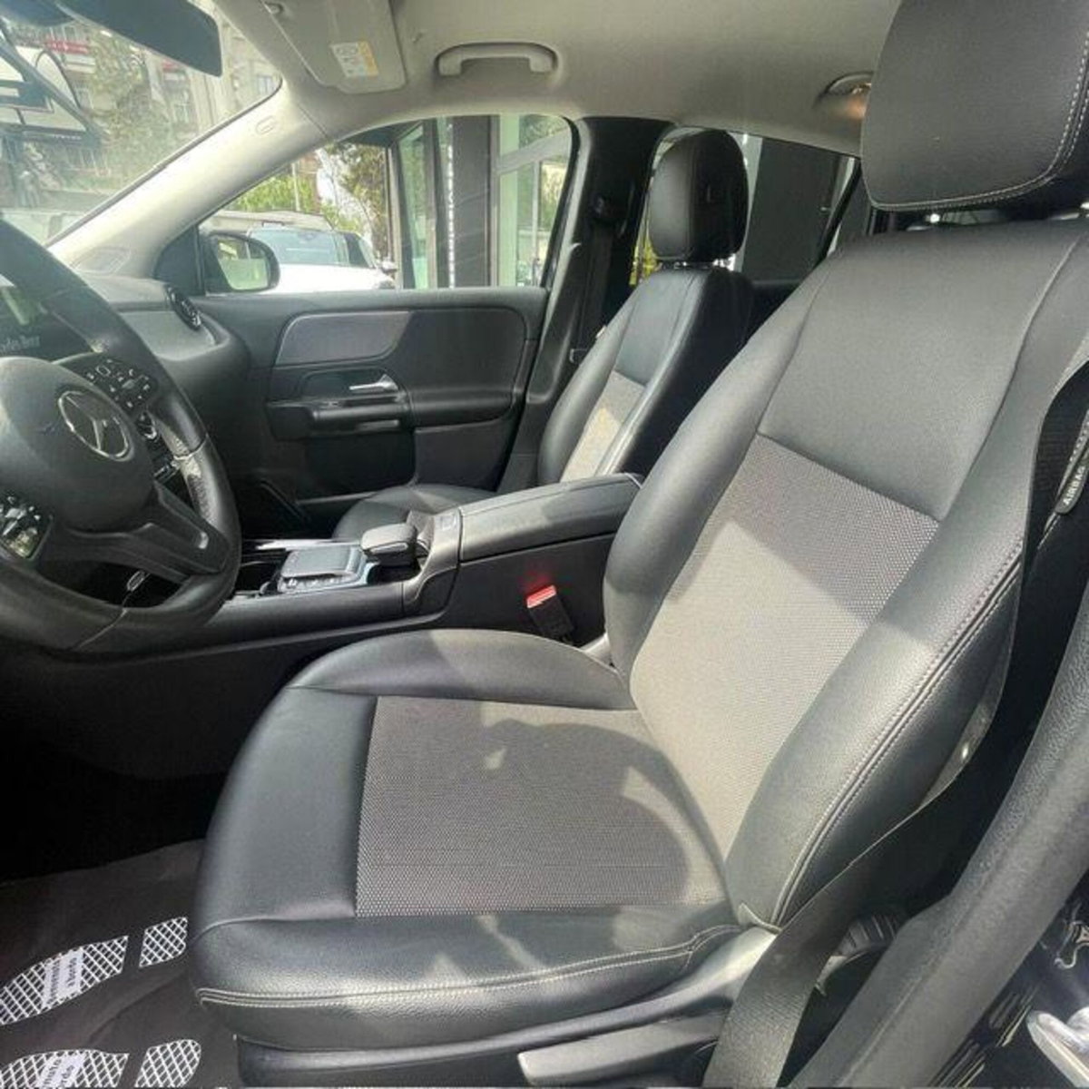 Mercedes-Benz GLA SUV 200 d Automatic Executive (5)