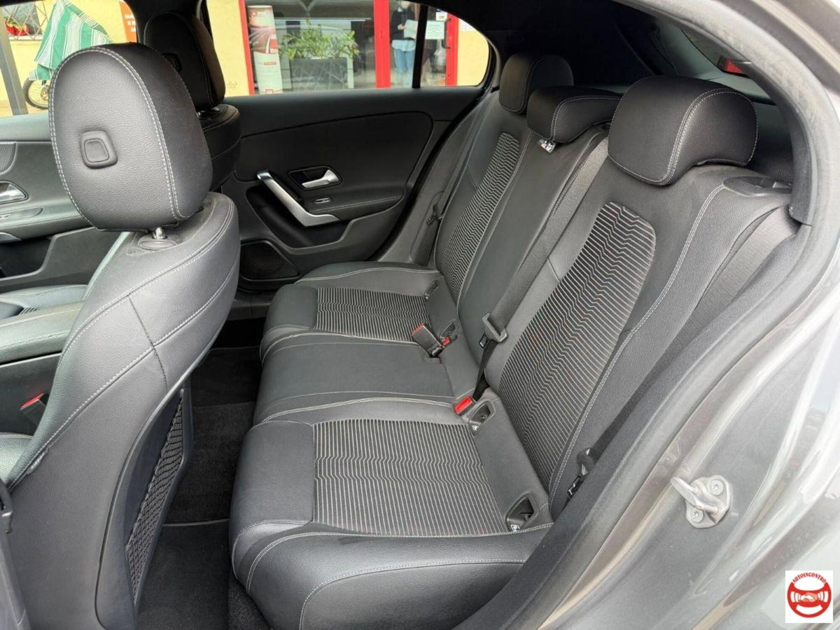 Mercedes-Benz Classe A 180 d Sport (11)
