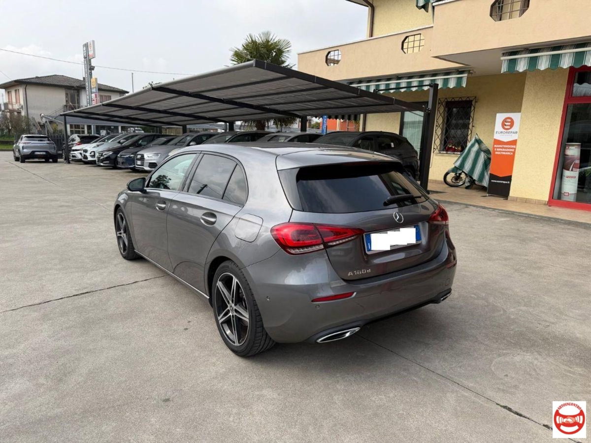 Mercedes-Benz Classe A 180 d Sport (3)